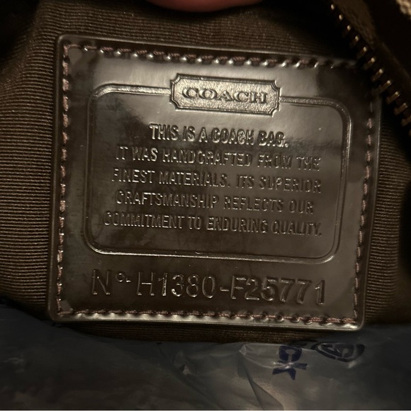 COACH H1380-F25771 Signature Strips Tote - Picture 9 of 10